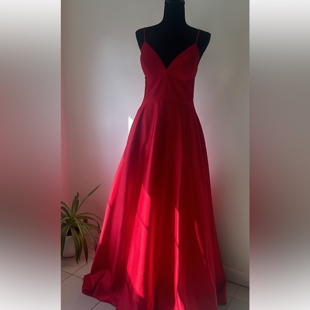 Camille La Vie Formal evening gown in size 0 elegant brown / cinnamon color NWT!